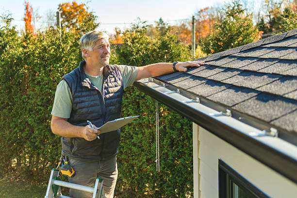 Professional Roofing technician working in Tillman, SC